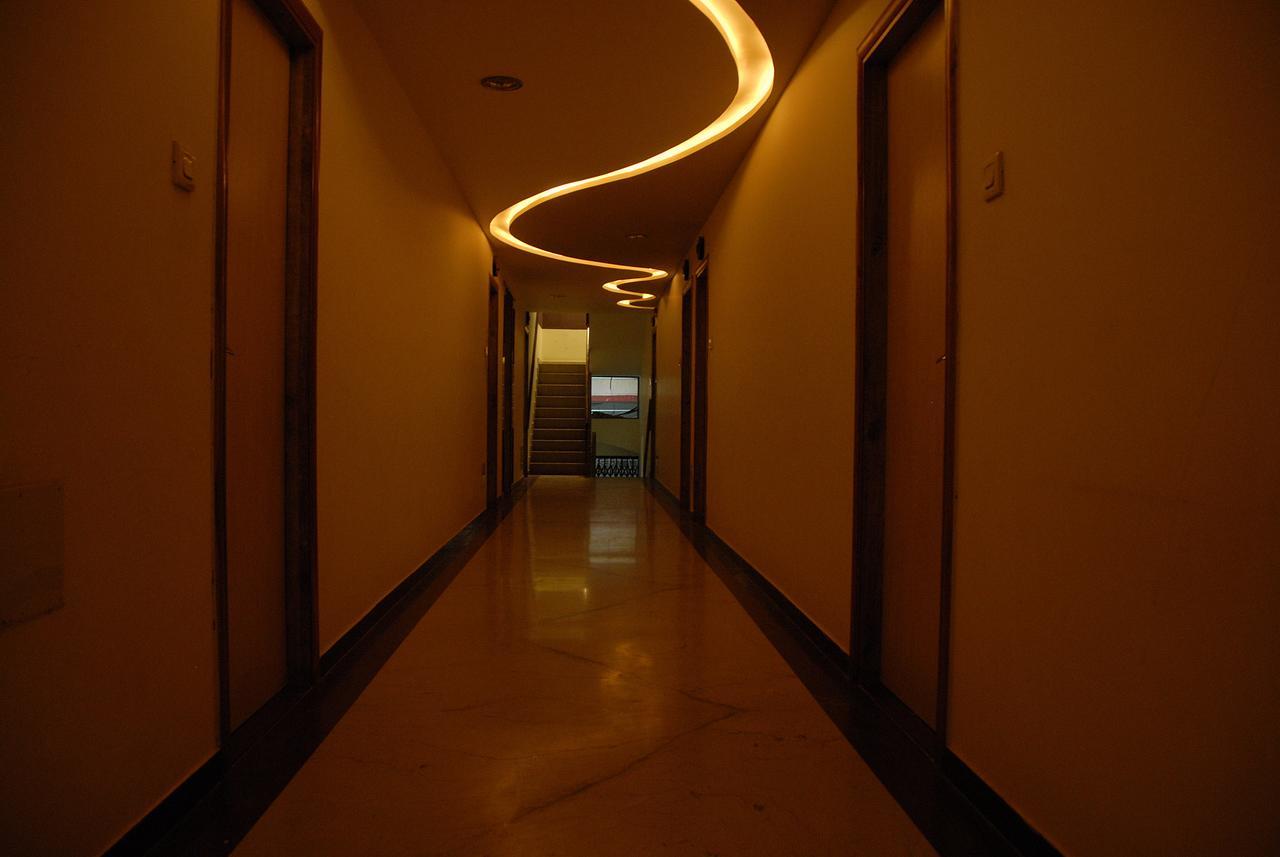 Hotel Vrinda นาถดวารา ภายนอก รูปภาพ